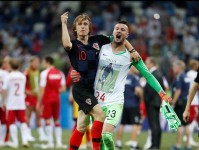 世界杯丹麦进球被吹飞了（曝光视频引起热议，裁判失误导致关键进球无效）