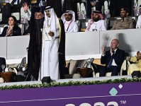 探寻卡塔尔世界杯的历史意义（历史变迁中的世界杯）